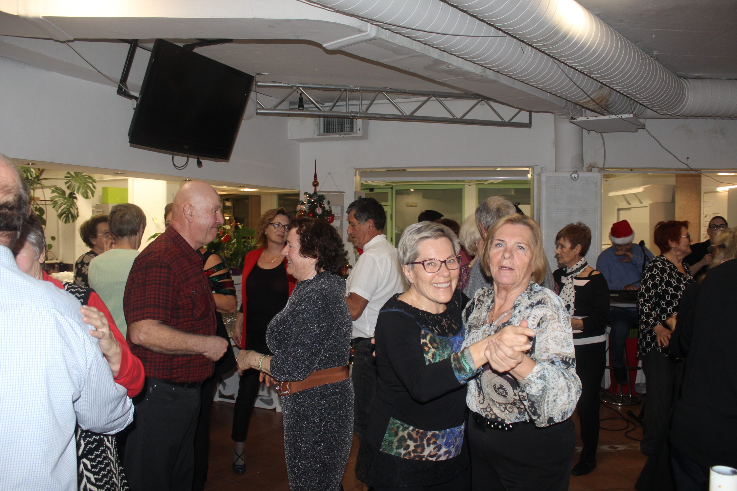 ZABAVA OB ZAKLJUČKU LETA