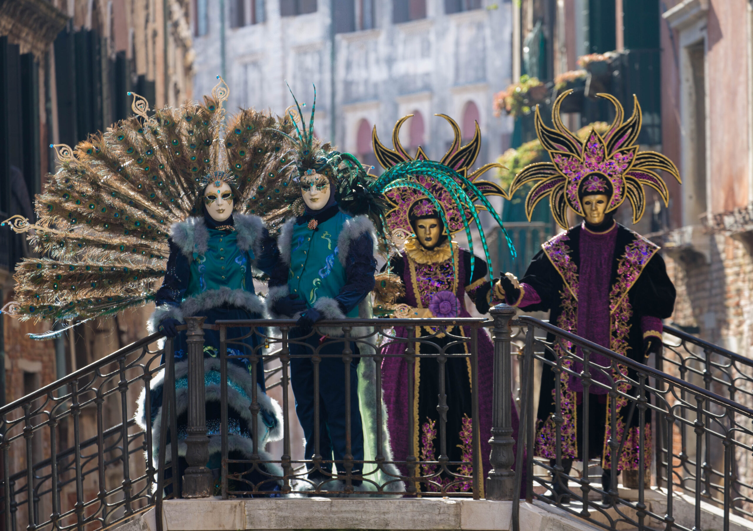 POTOPISNO PREDAVANJE-BENEŠKI KARNEVAL – »neme služkinje in kužni zdravniki«