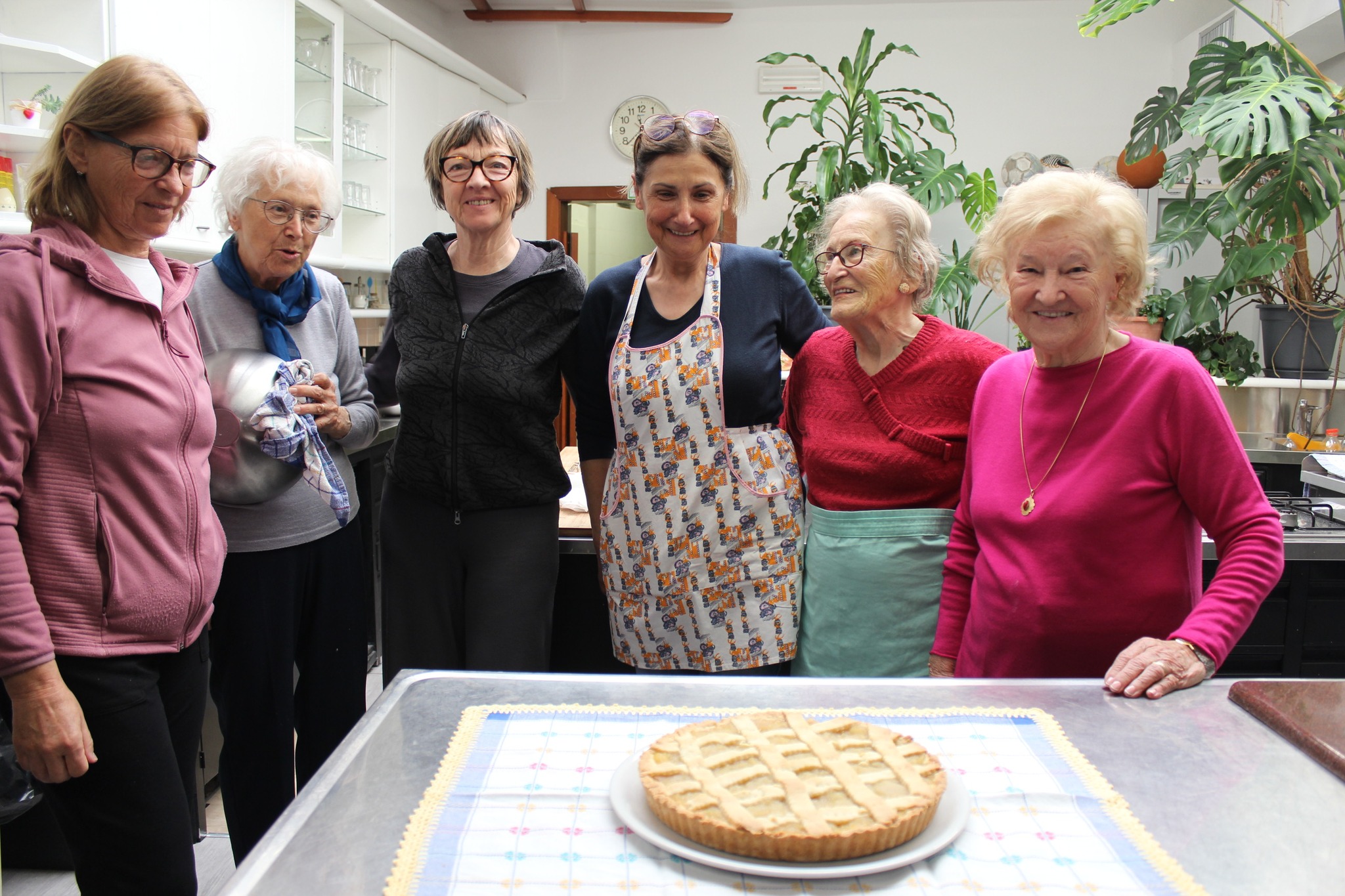 DELAVNICA-PRIPRAVE NARAVNIH IZDELKOV ZA ZAŠČITO PRED KOMARJI IN KLOPI
