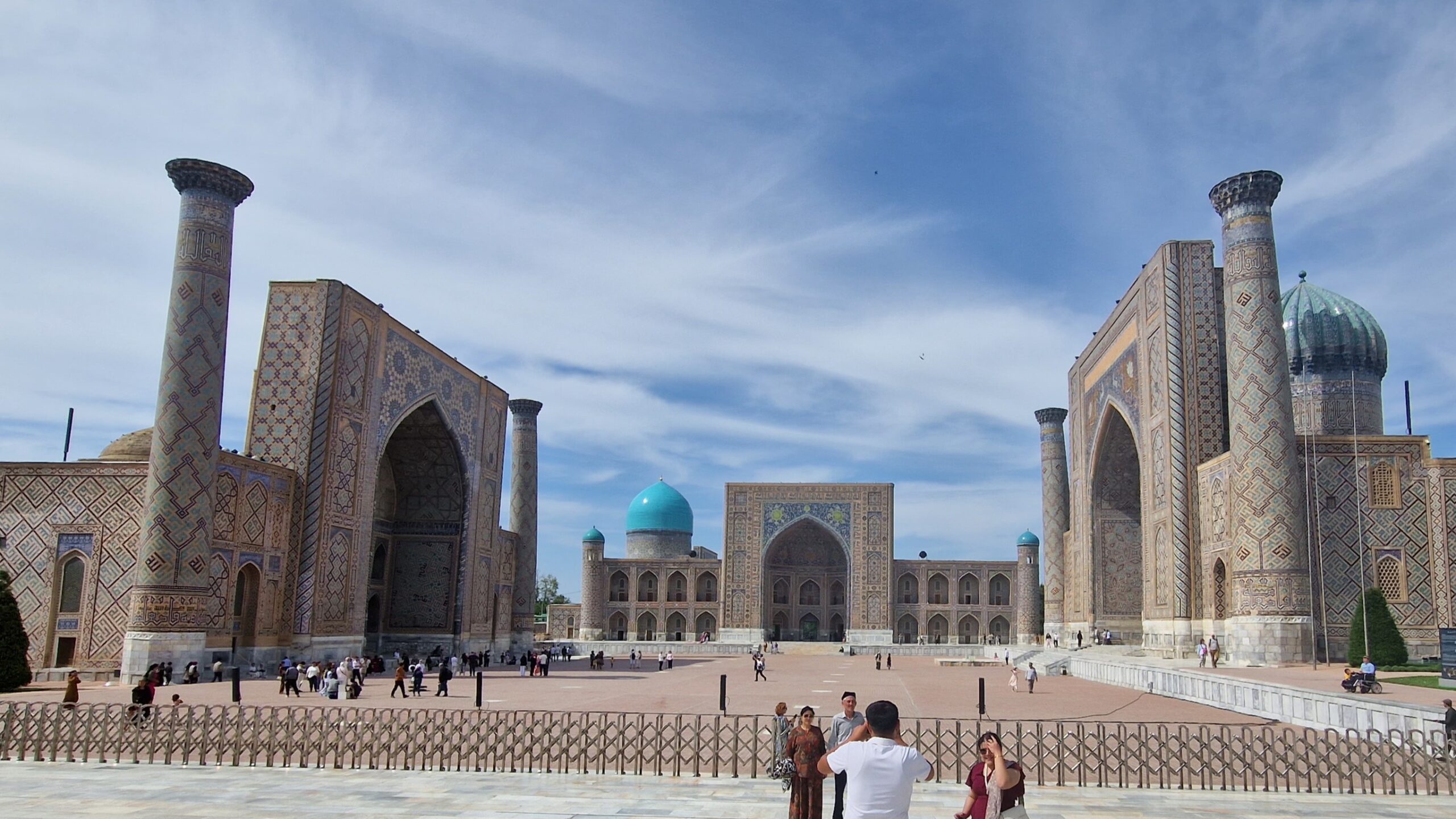 POTOPISNO PREDAVANJA O DVANAJSTDNEVNEM POTOVANJU PO UZBEKISTANU